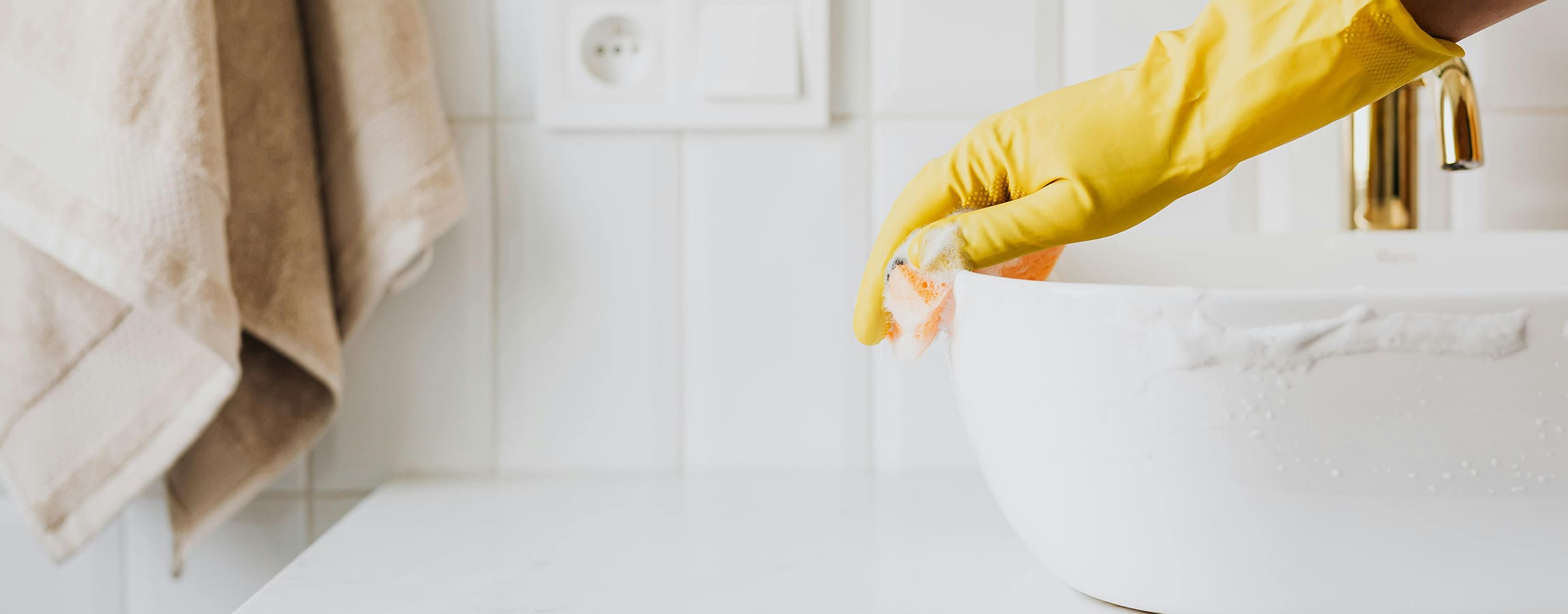 Cleaning, detergent